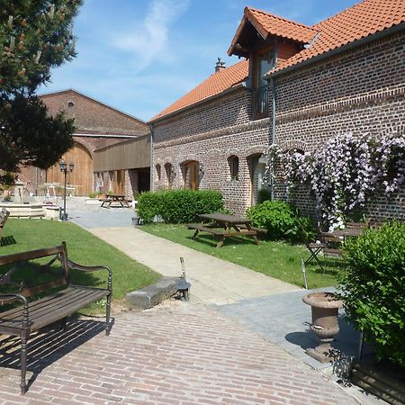 Bed and Breakfast Ferme De Montecouvez Crèvecoeur-sur-lʼEscaut Exterior foto