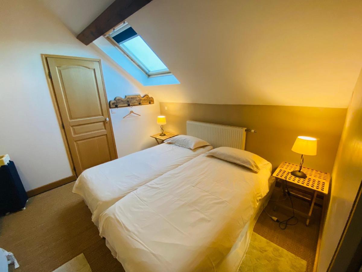 Bed and Breakfast Ferme De Montecouvez Crèvecoeur-sur-lʼEscaut Exterior foto