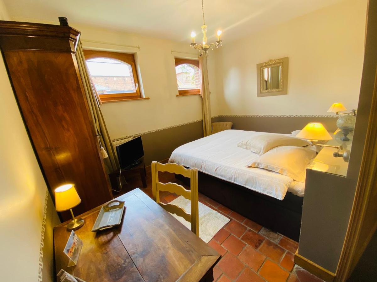 Bed and Breakfast Ferme De Montecouvez Crèvecoeur-sur-lʼEscaut Exterior foto
